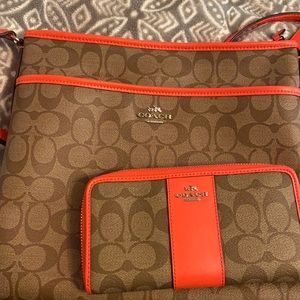 Coach purse and matching wallet